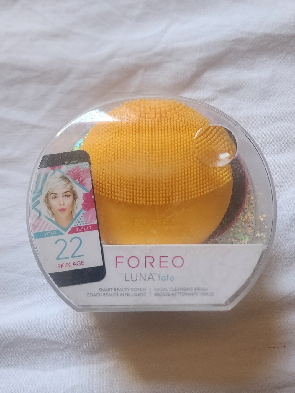 FOREO LUNA fofo Facial Cleansing Brush - Yellow
